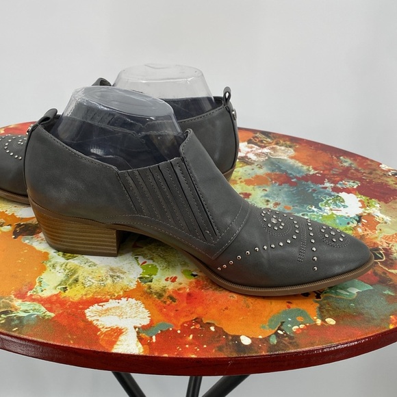 Circus by Sam Edelman Helena Studded Ankle Boots Womens Size 9.5M Gray Slip-on - Picture 5 of 13